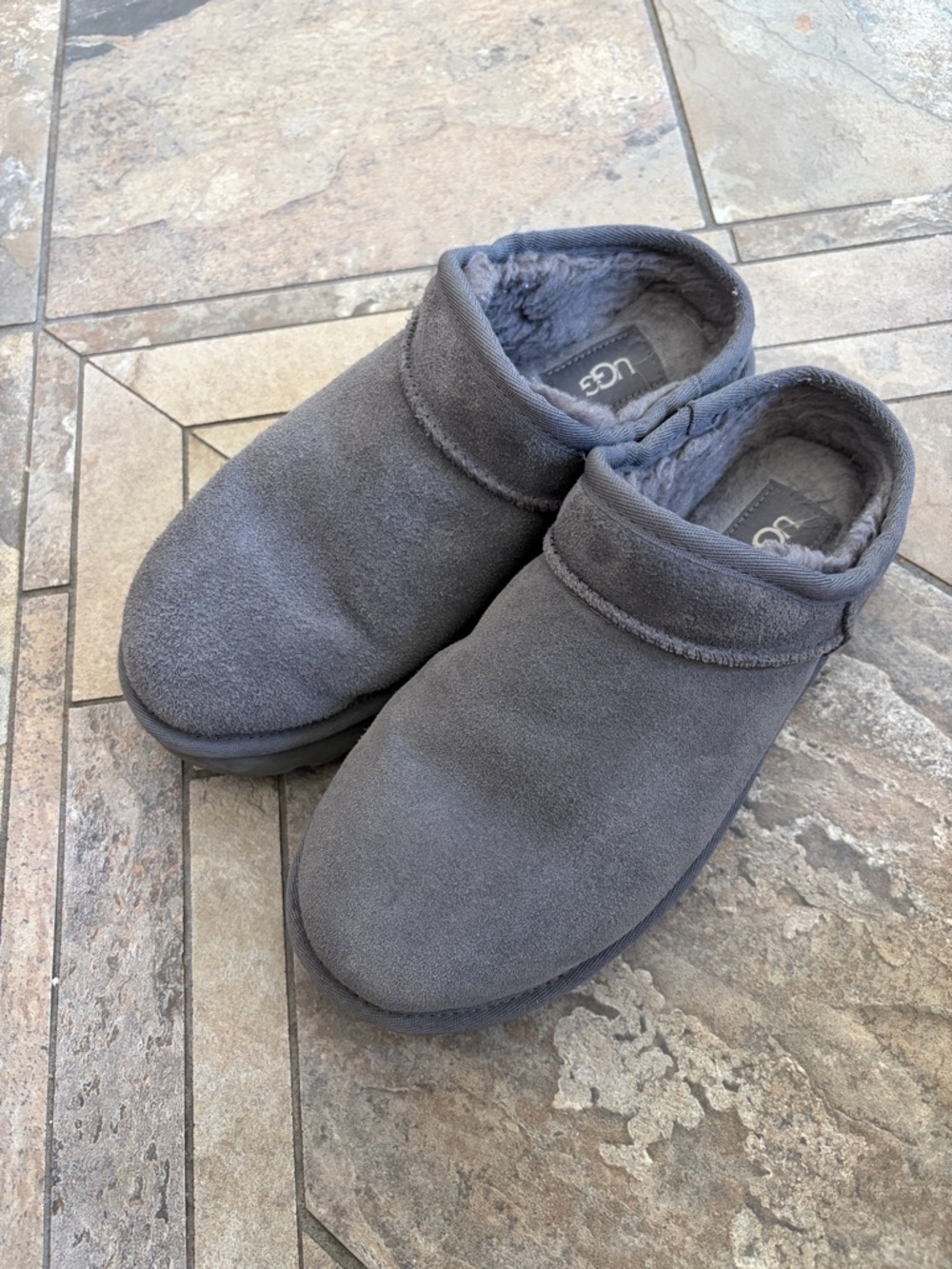 Uggs grey slip on sz 7 preloved